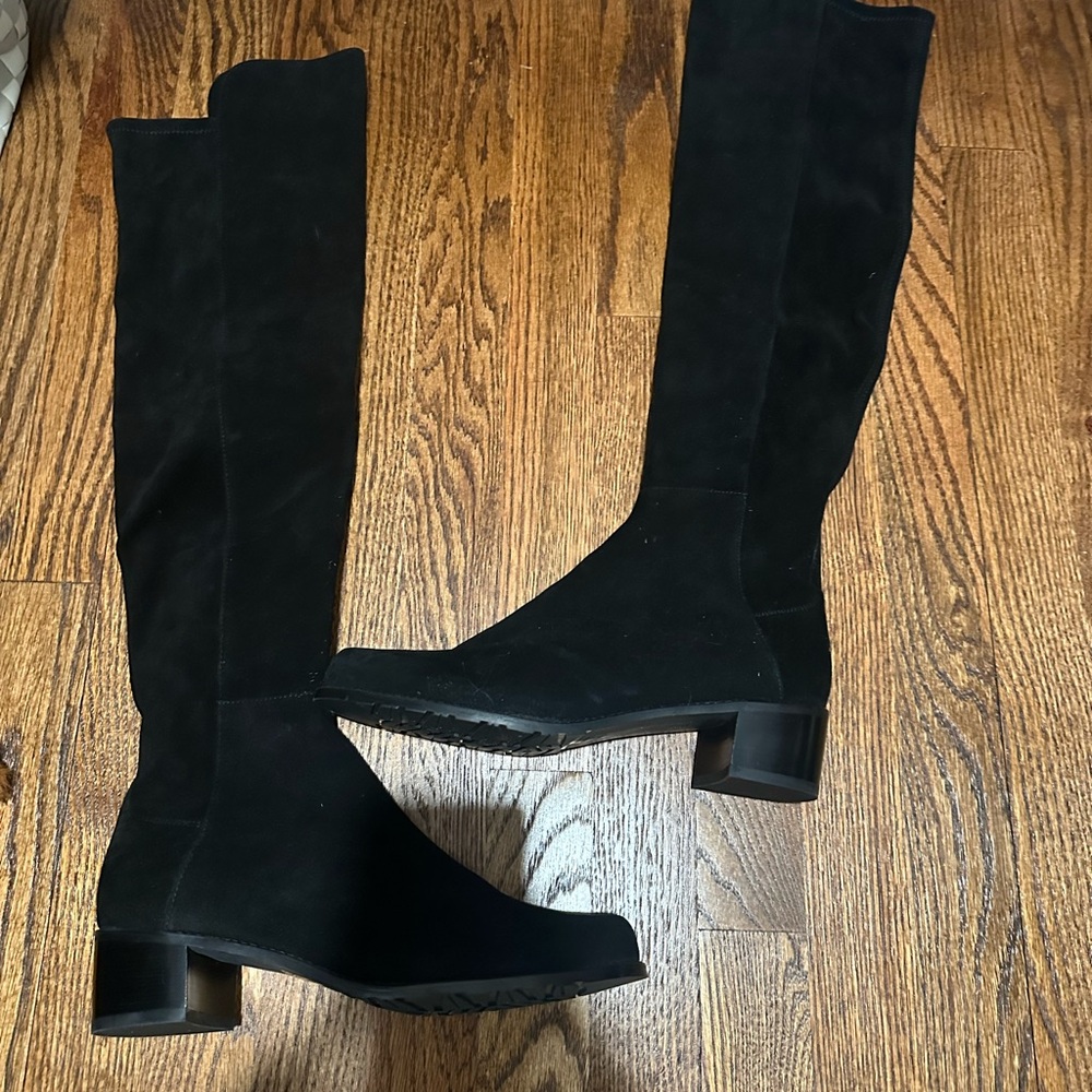 Sexy!!  Stuart Weitzman Black Suede Knee-High Boots